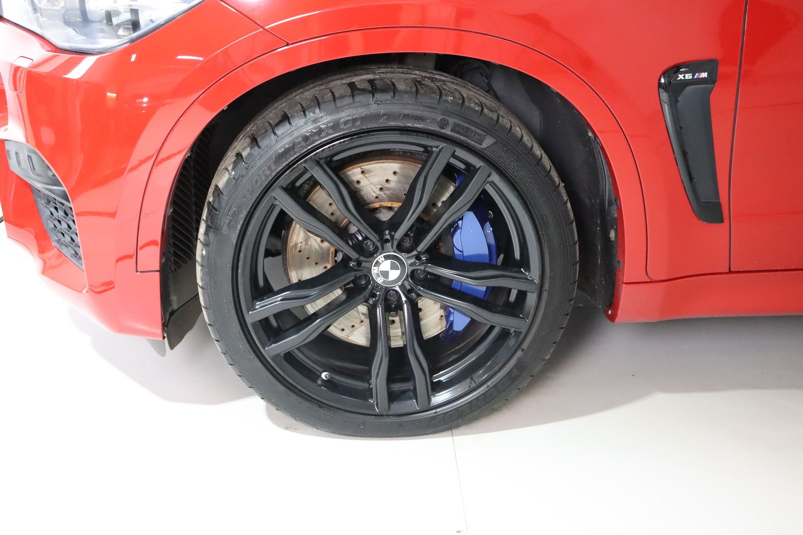 Fahrzeugabbildung BMW X6 M * HUD * LEDER * 360° Kamera