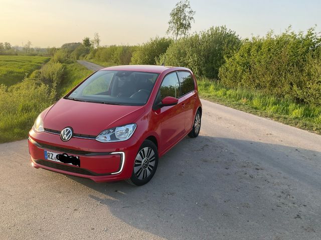 Volkswagen e-up! Style Plus CCS mit TÜV und Garantie