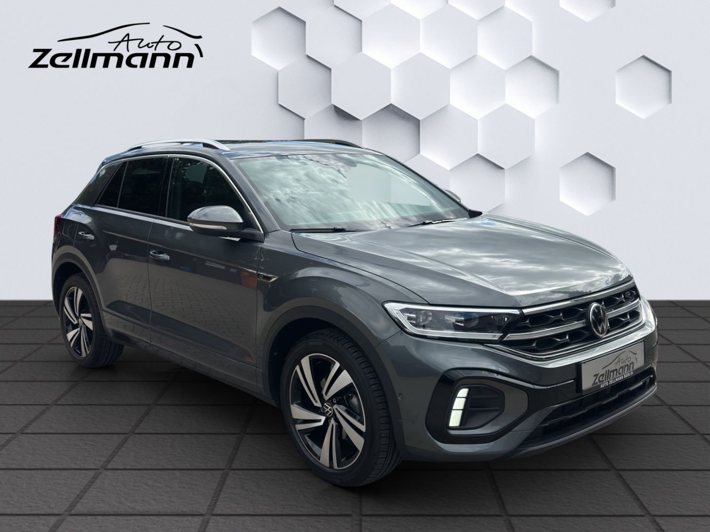 T-Roc 1.5 TSI R-Line OPF DSG 110kW AHZV LED Sitz