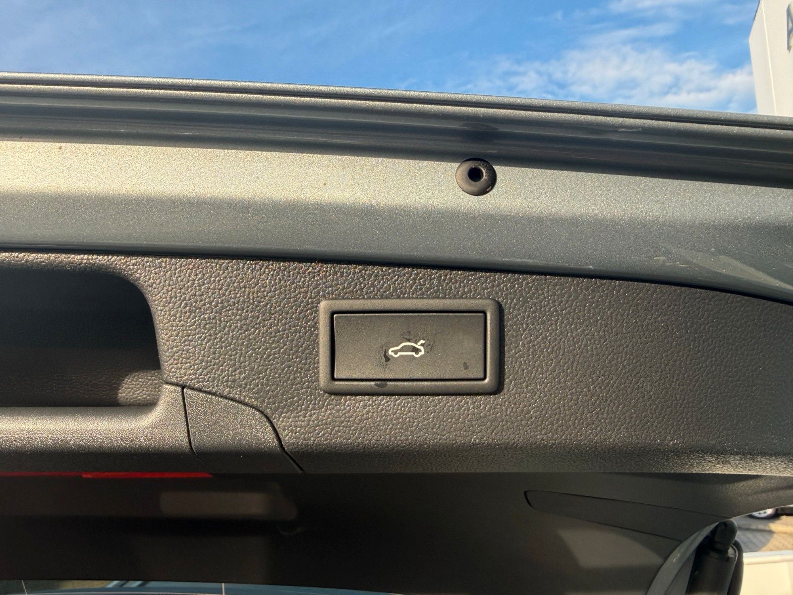 Fahrzeugabbildung SKODA Superb Combi 1.5 TSI iV 150 kW L&K