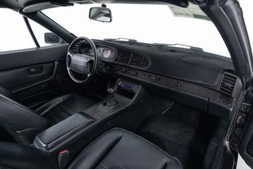 1990 Porsche 944 — миниатюра 17