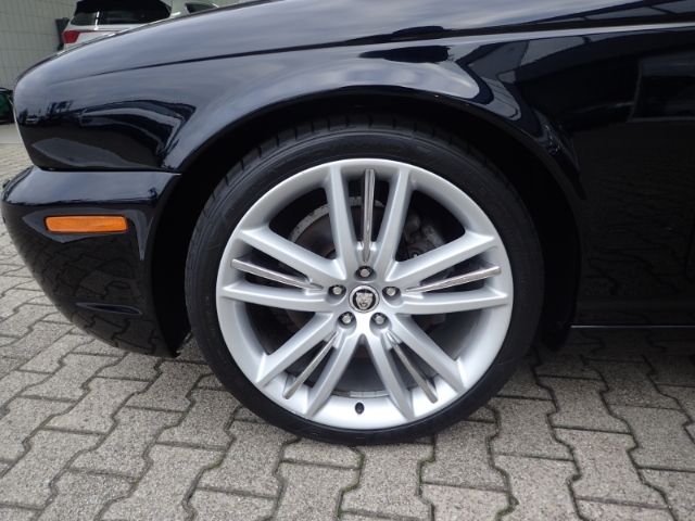 Fahrzeugabbildung Jaguar XJ 6 2.7 Portfolio Facelift Klimasitze Memory Si