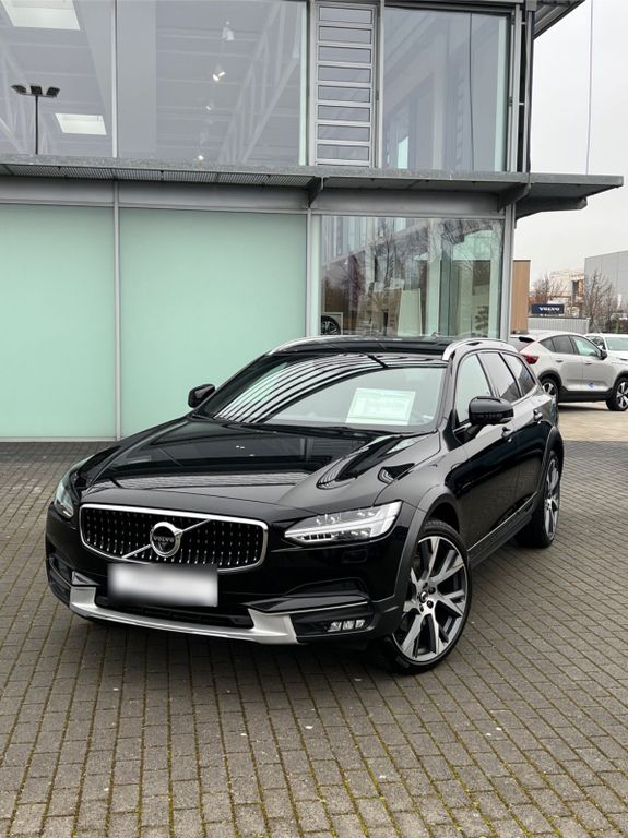 Image of Volvo V90 Cross Country