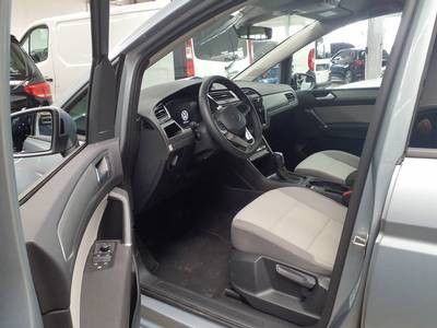Touran 1.5 TSI COMFORTLINE 7-SITZE KAMER+AHK+DCP