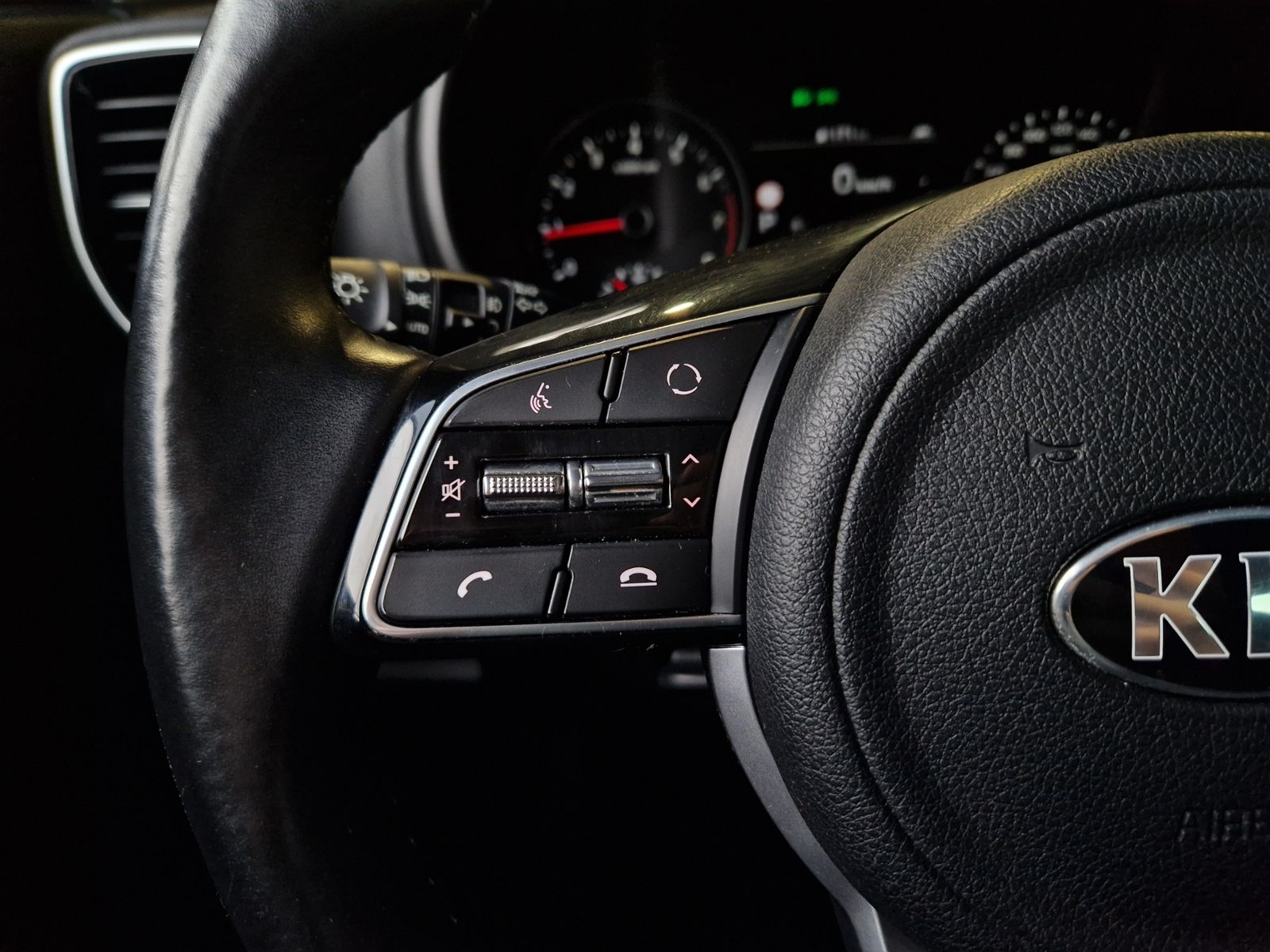 Fahrzeugabbildung Kia Sportage Black Edition 4WD PREMIUM LED NAVI ALU