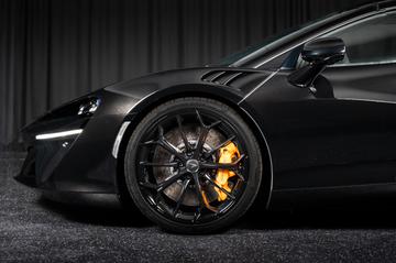  Mclaren ARTURA — фото 10