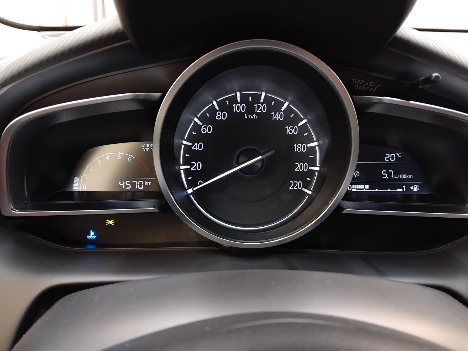 Mazda 2 (04/2023, Benzin)