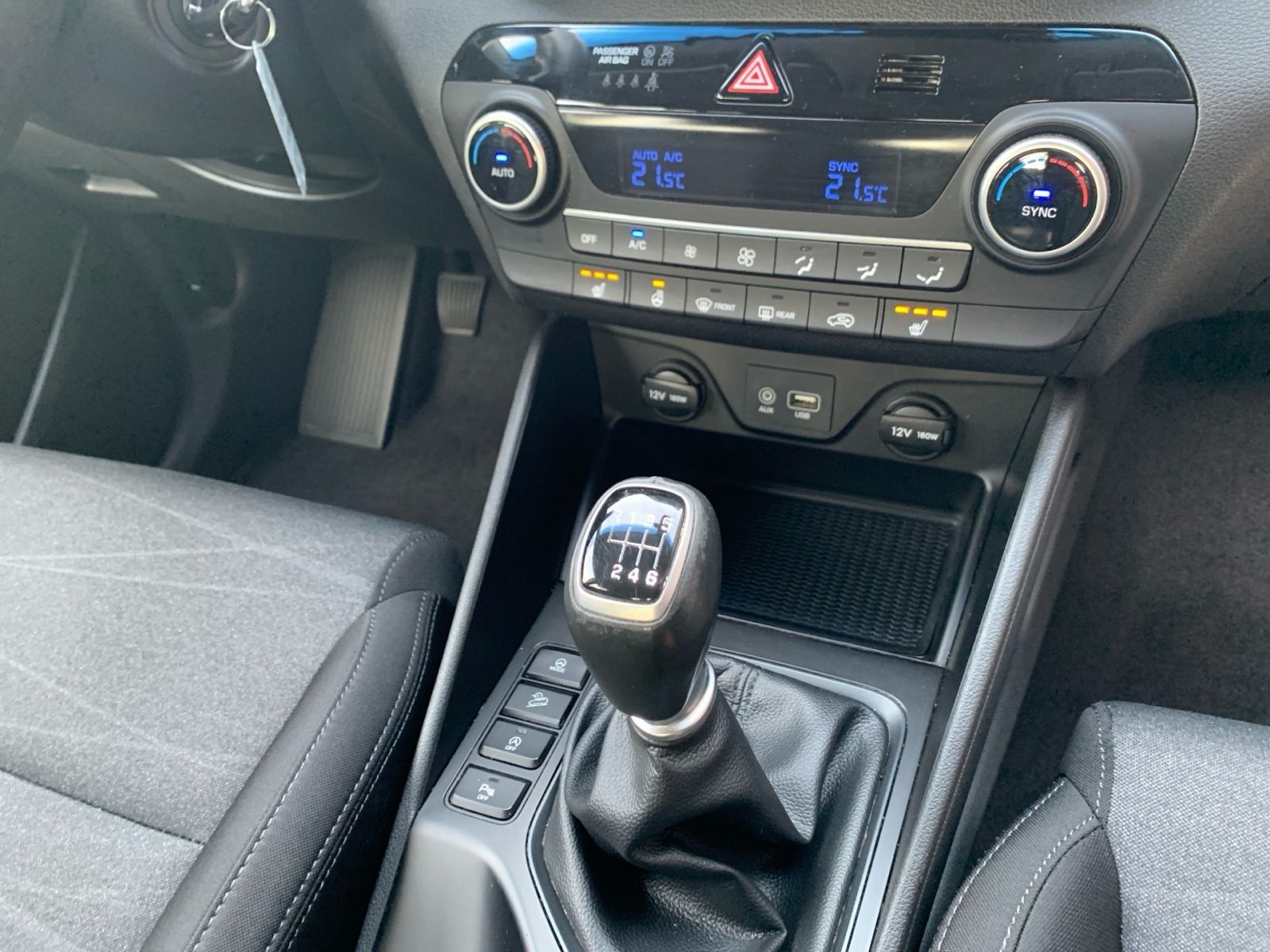 Fahrzeugabbildung Hyundai TUCSON 1.6 Advantage Navi 8x bereift