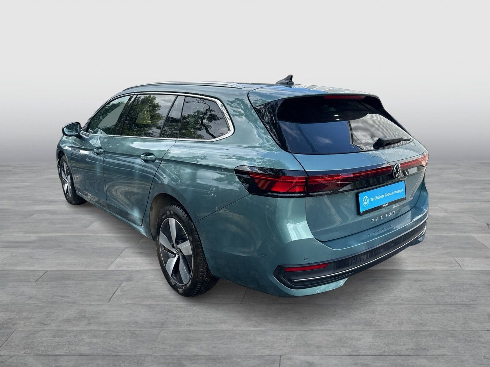 Volkswagen Passat Variant 2.0 BUSINESS HARMAN KARDON 360CAM foto 4