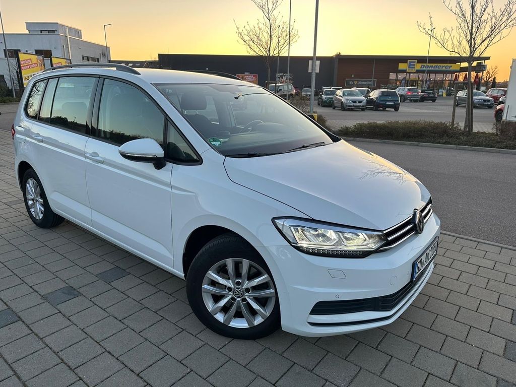 Image of Volkswagen Touran