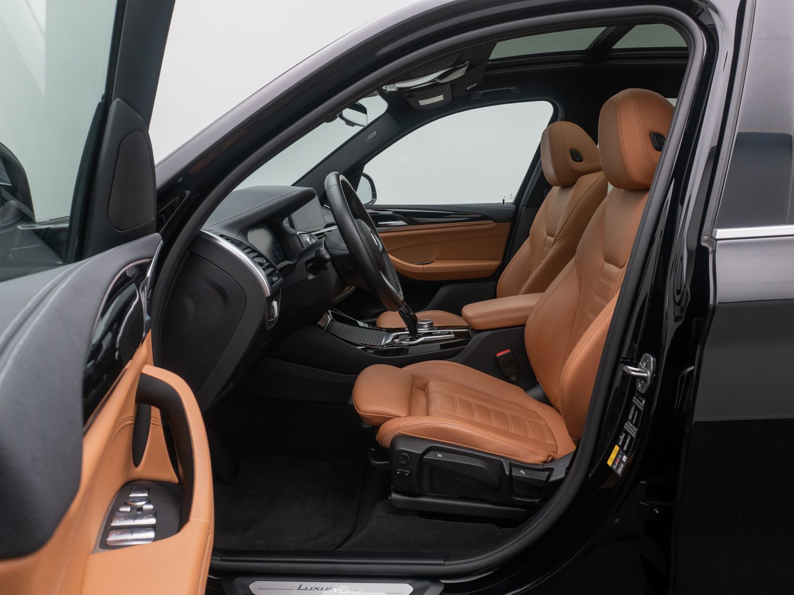 Fahrzeugabbildung BMW X3 xD30e LuxuryLine HUD 360&deg;Panorama HiFi 19Zoll