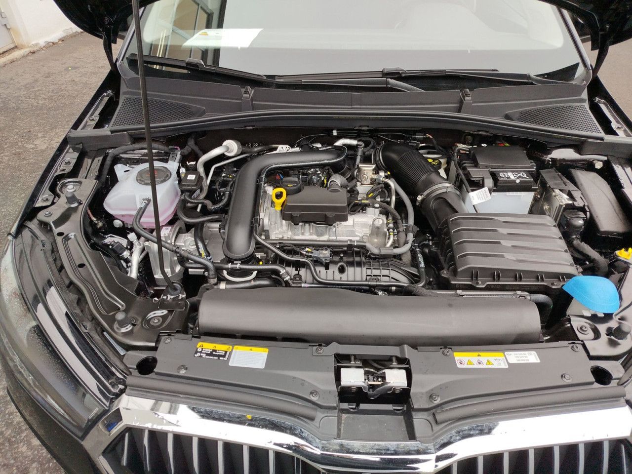 Fahrzeugabbildung SKODA Fabia Extra Plus SELECTS85/1.0 A7F