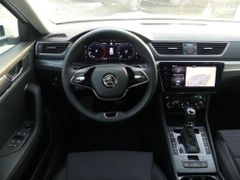 Fahrzeugabbildung Skoda Superb Combi 1.5 TSI DSG Style *LED*AHK*STHZG*