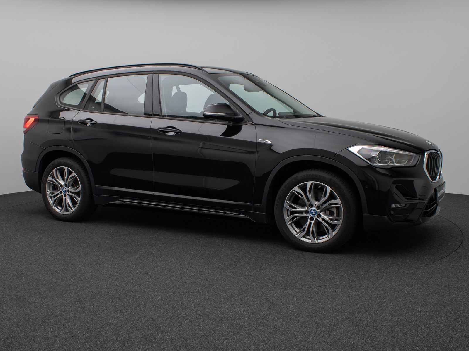 Fahrzeugabbildung BMW X1 xD25e Sport Line Kamera DAB Navi LED Komfort