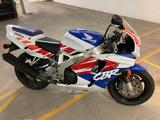 Honda CBR 900RR Fireblade - HONDA 1992 FIREBLADE