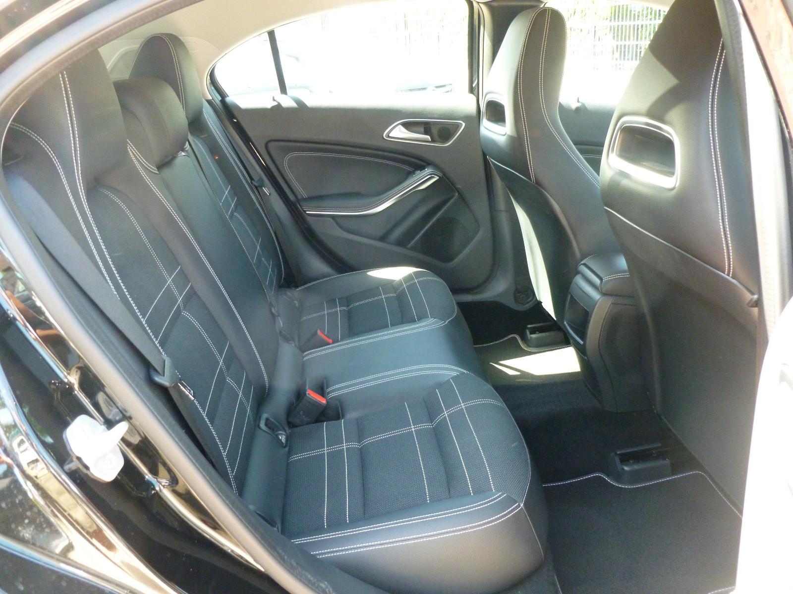 Mercedes-Benz A 250 Urban LED/H-K/Navi/Business/RFK