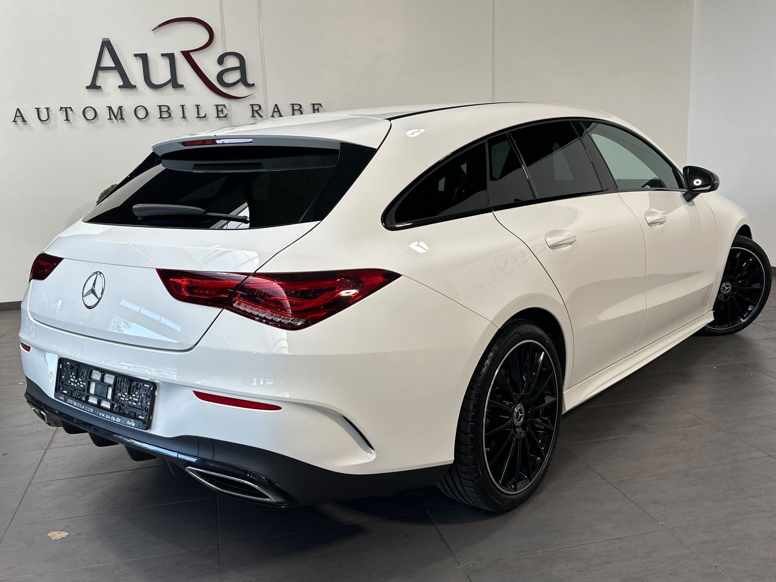 Fahrzeugabbildung Mercedes-Benz CLA 220 Shooting Brake d AMG Line Night-Paket