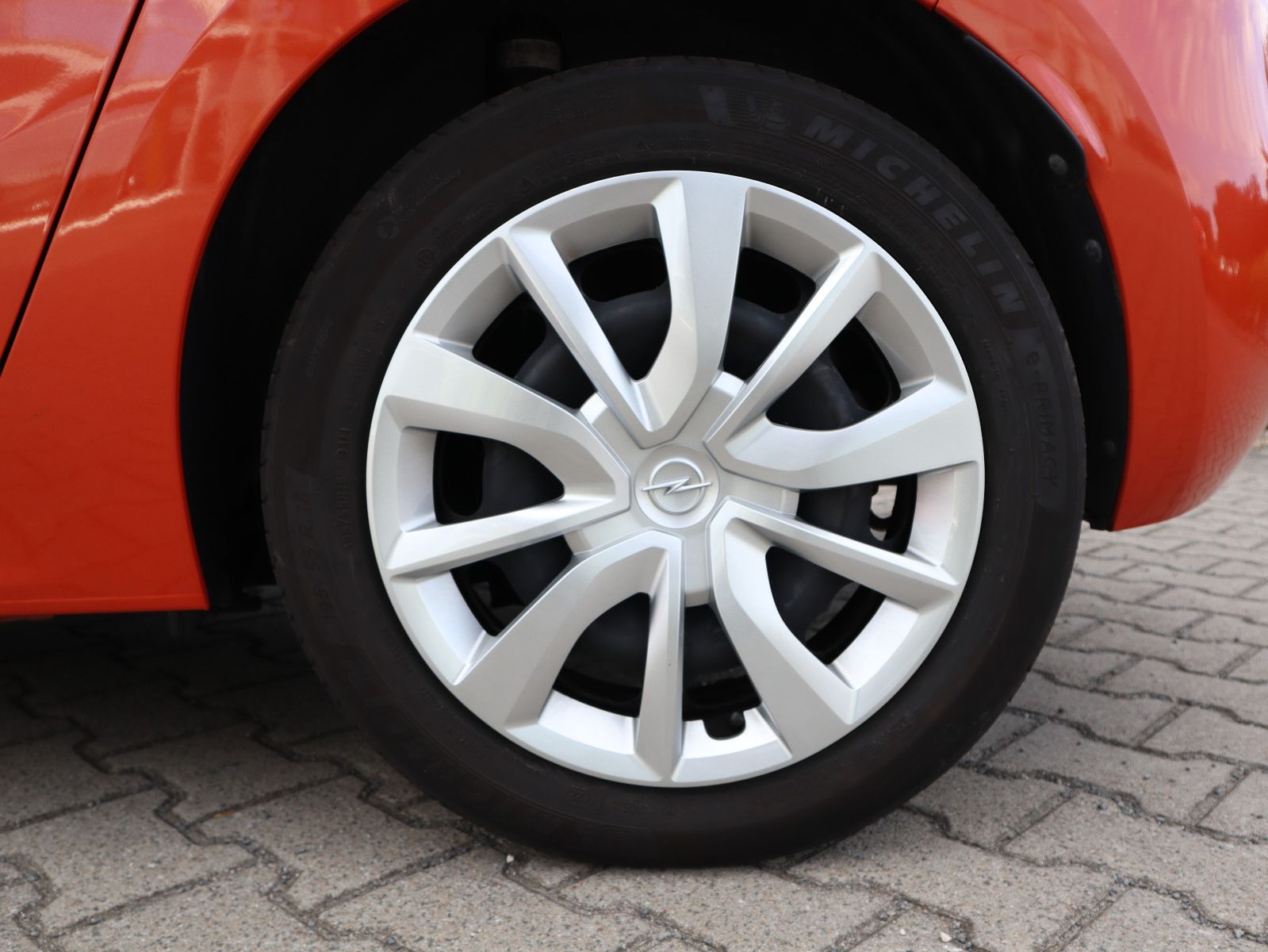 Opel Corsa F e 100kW Edition Klima/Tempomat/DAB+ imagem 3
