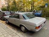 Mercedes-Benz 230 CE, Schiebedach, Colorverglasung - Mercedes-Benz 230: Ce