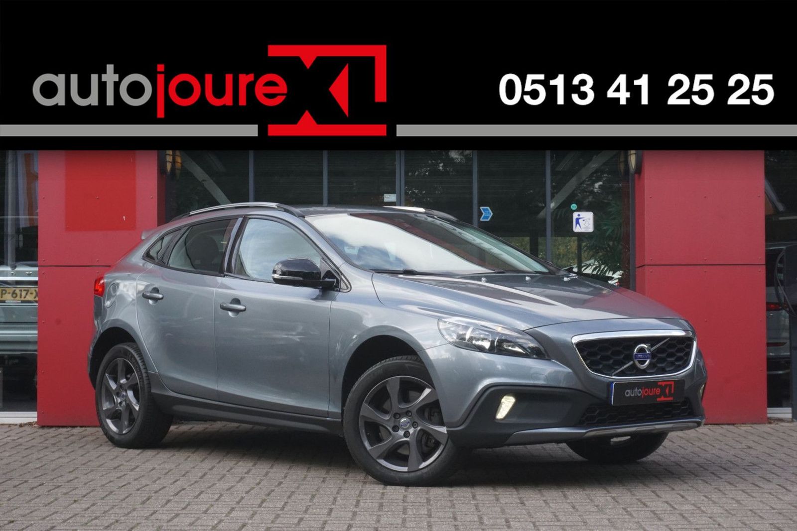 VOLVO V40 CC
