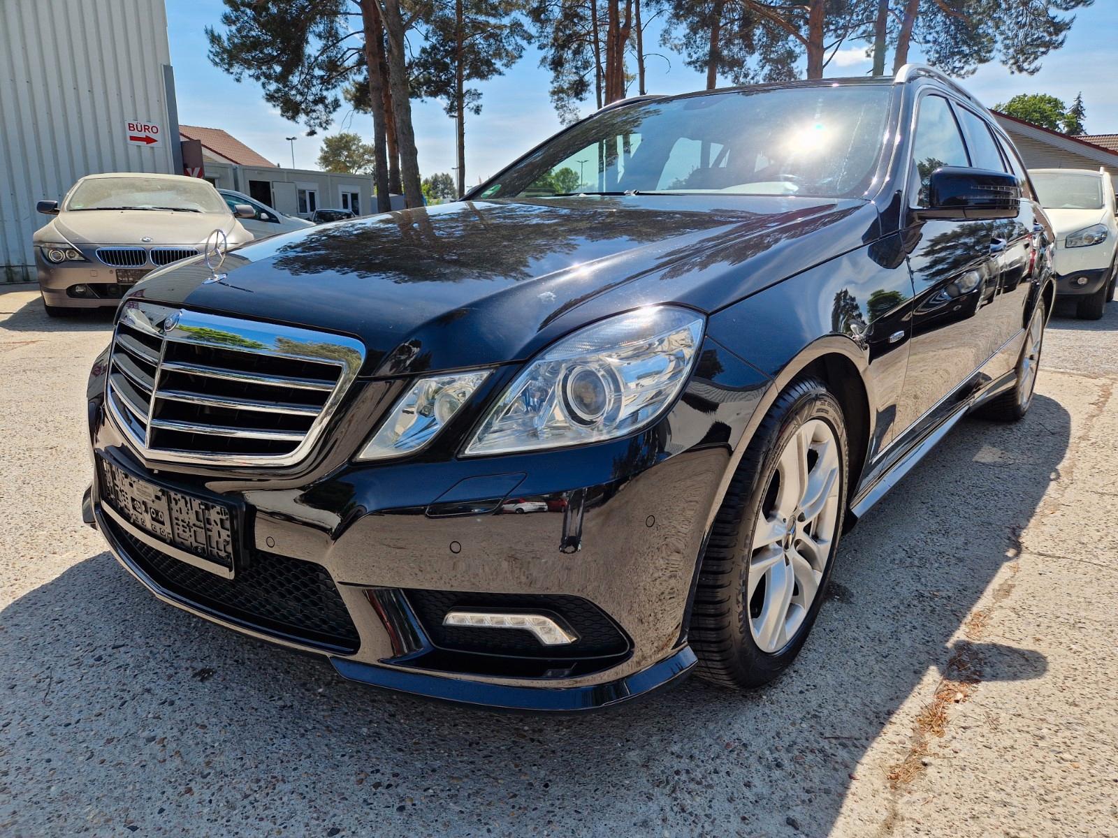 Mercedes-Benz E200 CGi AMG BlueEfficiency