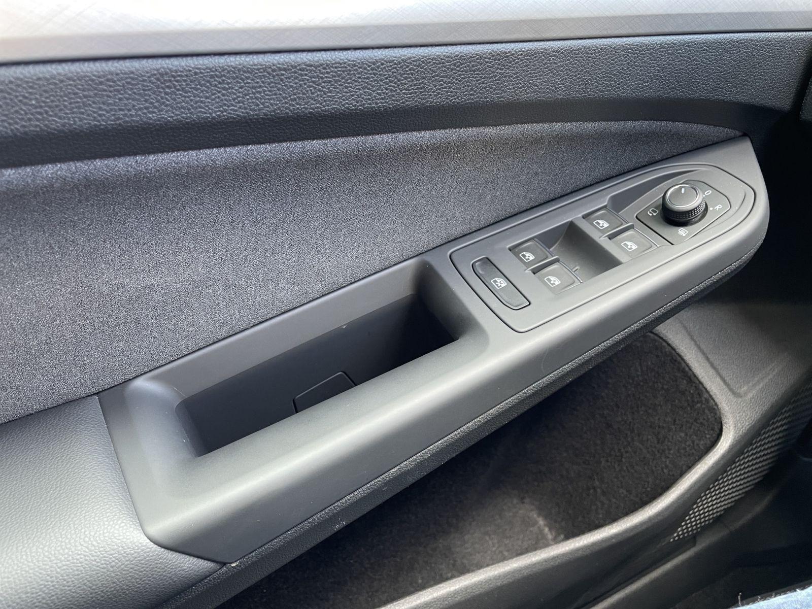 Volkswagen Golf VIII 1.5 eTSI DSG Life AHK Digital Cockpit, миниатюра 19