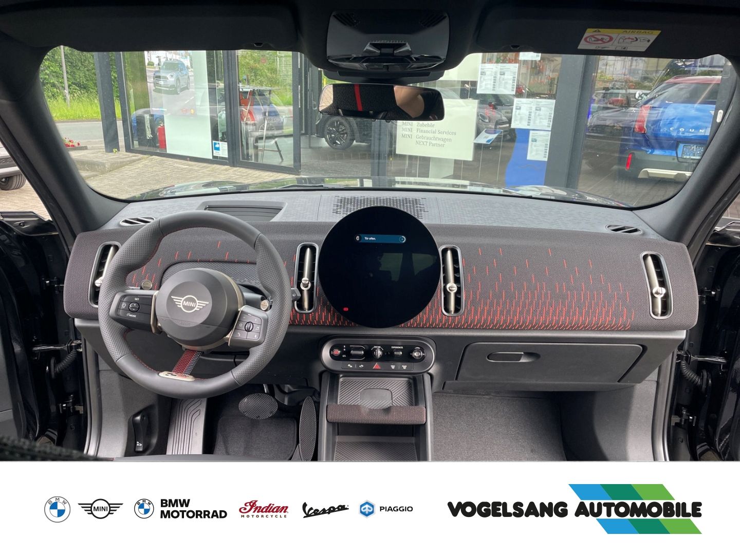 Fahrzeugabbildung MINI Countryman S ALL4 (Allrad) - Paket L - JCW-Trim