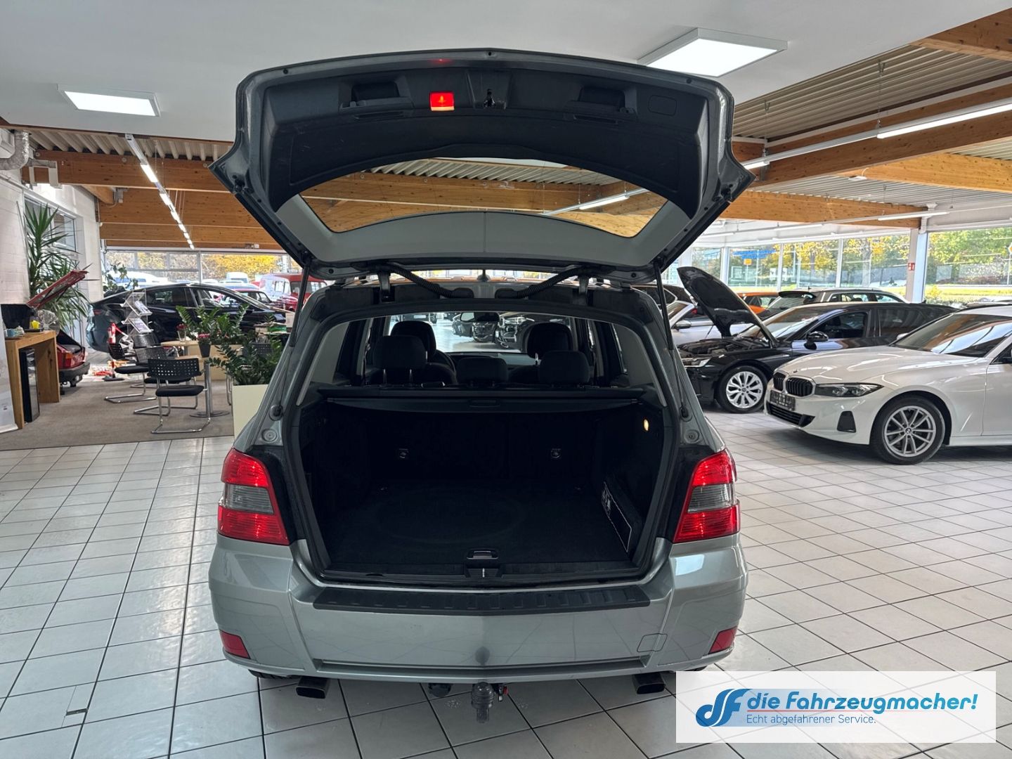 Fahrzeugabbildung Mercedes-Benz GLK 200 CDI AHK-abnehmbar Klimaautom e-Sitze Ber