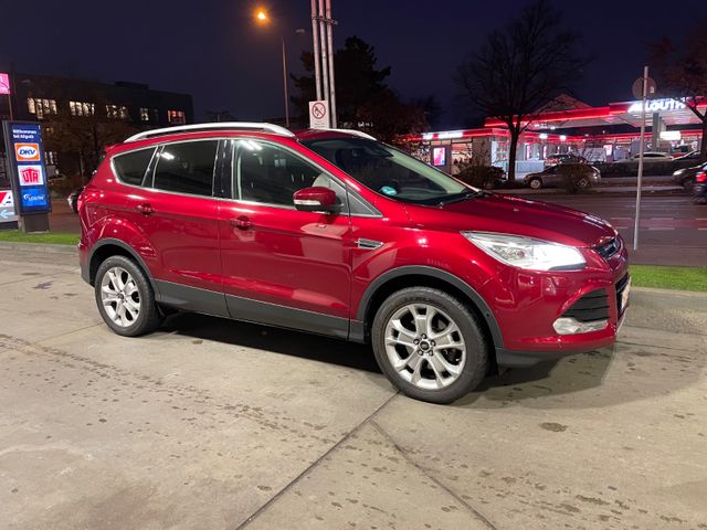 Ford Kuga Titanium-Automatik -Euro-6