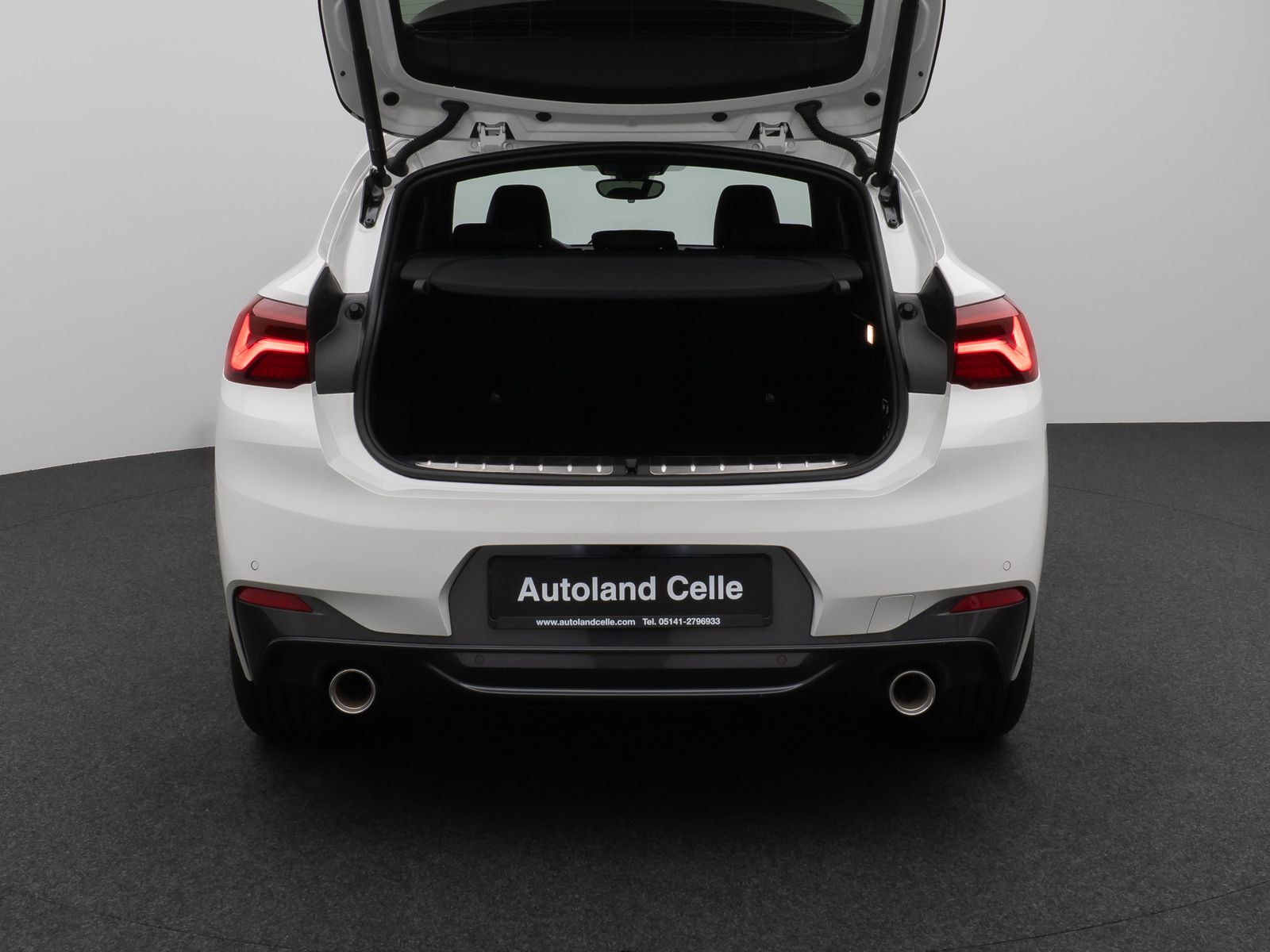 Fahrzeugabbildung BMW X2 xD20i M Sport Kamera HUD DAB Navi+ Alarm 19"
