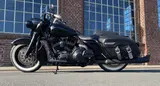 Harley-Davidson Road King Classic Twin Cam Custom blacked out - MOTORRAD AUS DEM JAHR 1998