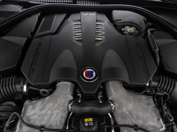 2022 Alpina B8 — миниатюра 18