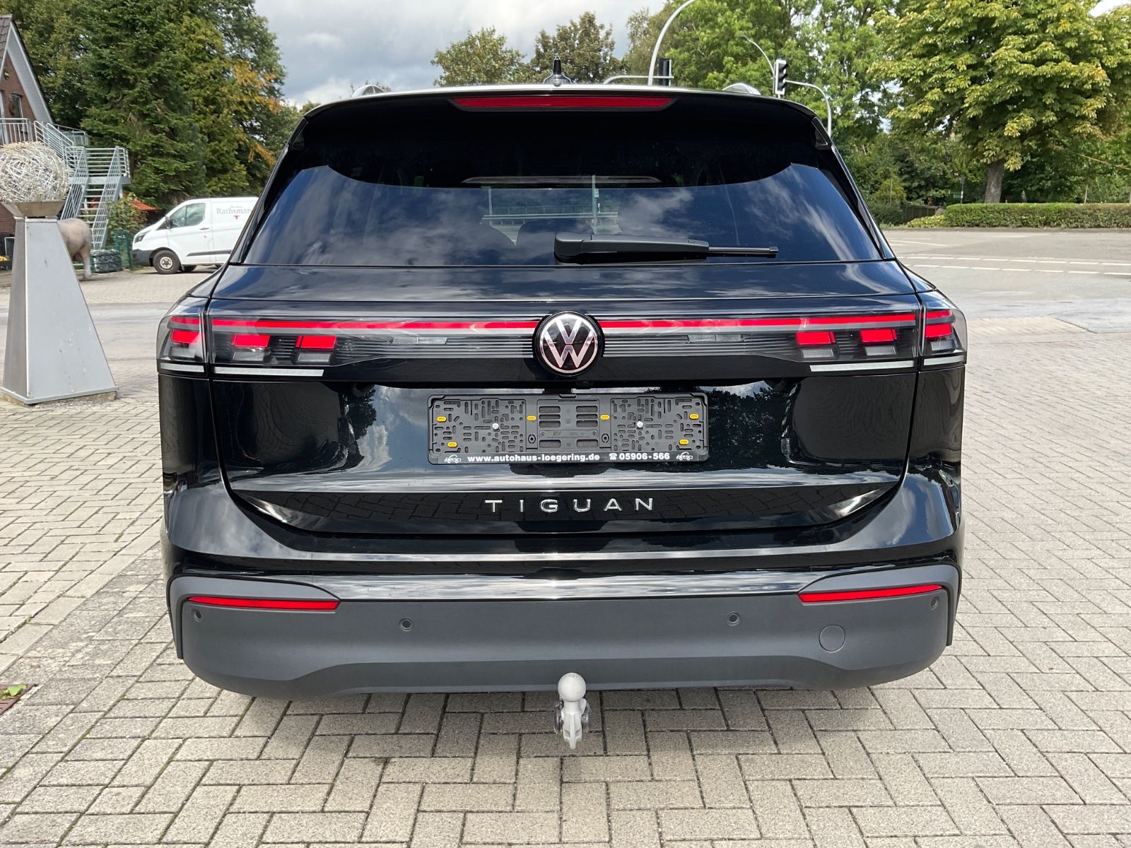 Fahrzeugabbildung Volkswagen Tiguan 2.0 TDI DSG ENERGY,AHK,Navi,IQLight,