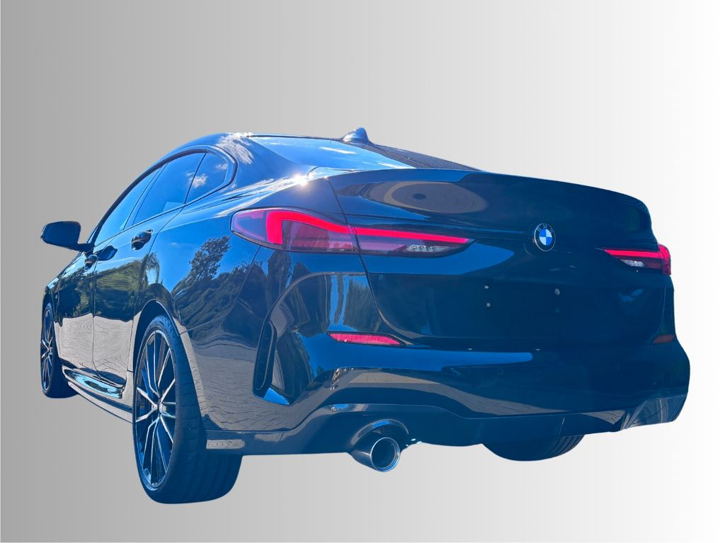 Image of BMW 218