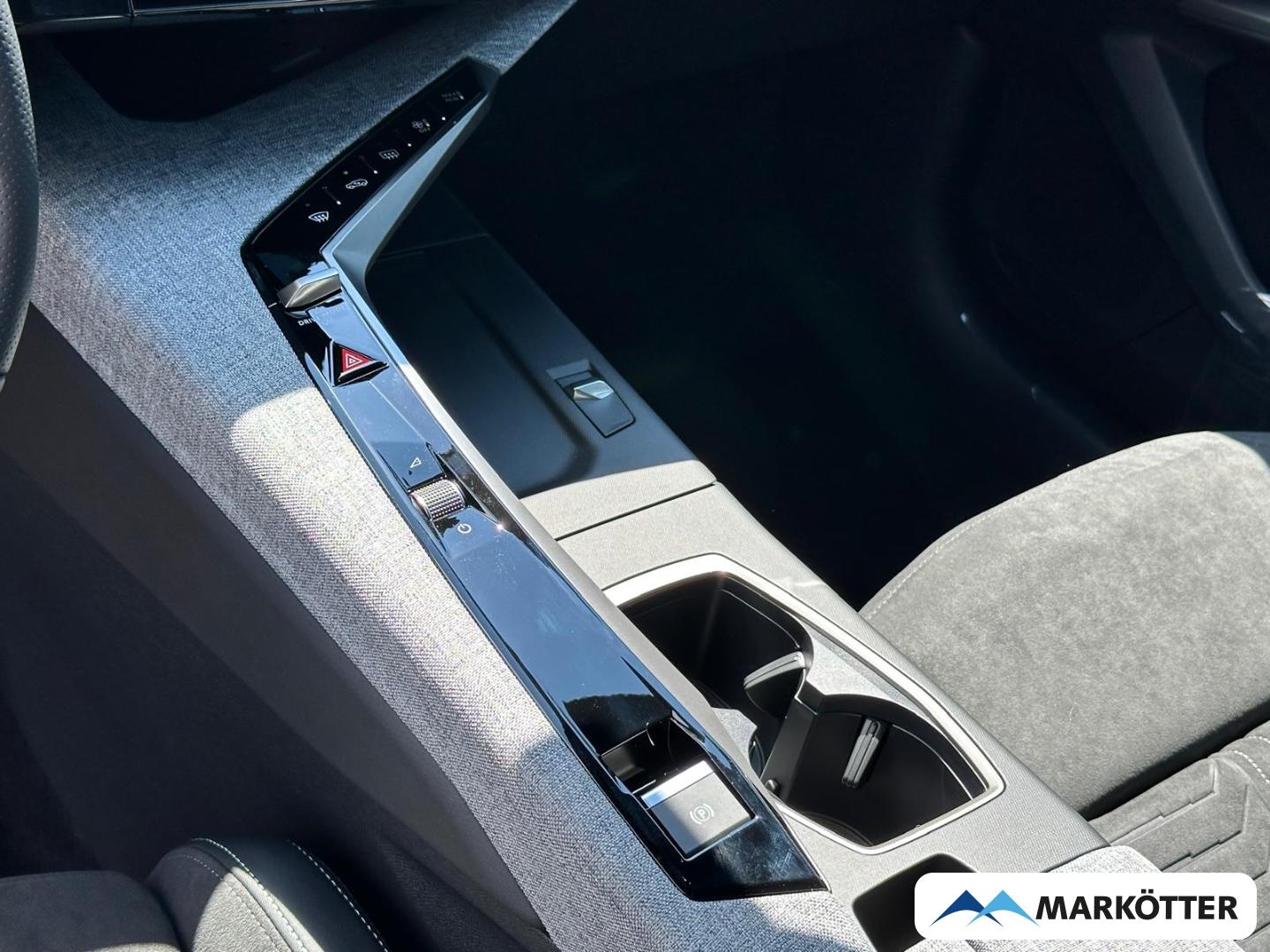 Peugeot 3008 MHEV145 GT AHK/Tot.winkl./Massage/Allwetter