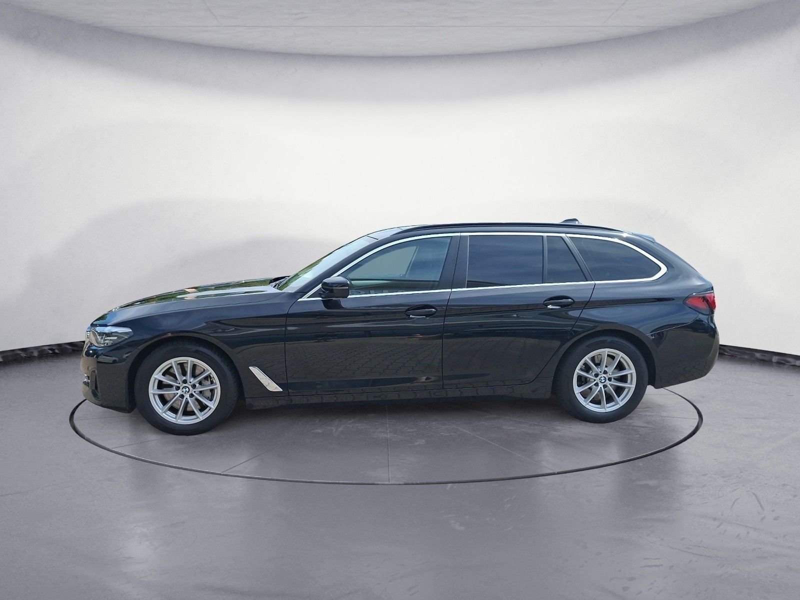 BMW 530d Touring Aut. Klimaaut. PDC imagem 3