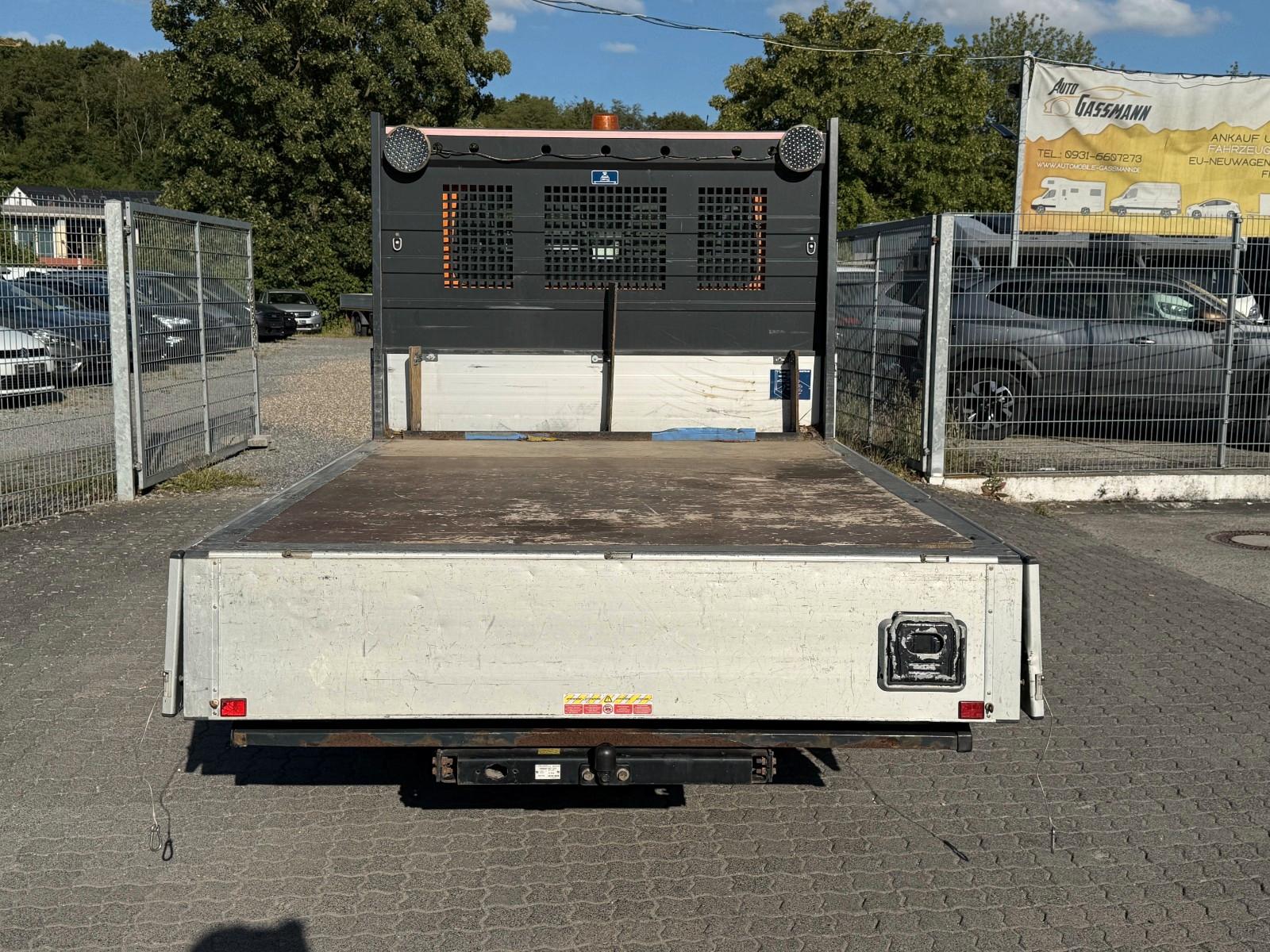 Iveco Daily 2.3D Pritsche DoKa 35S16 7-SITZE Klimaaut.