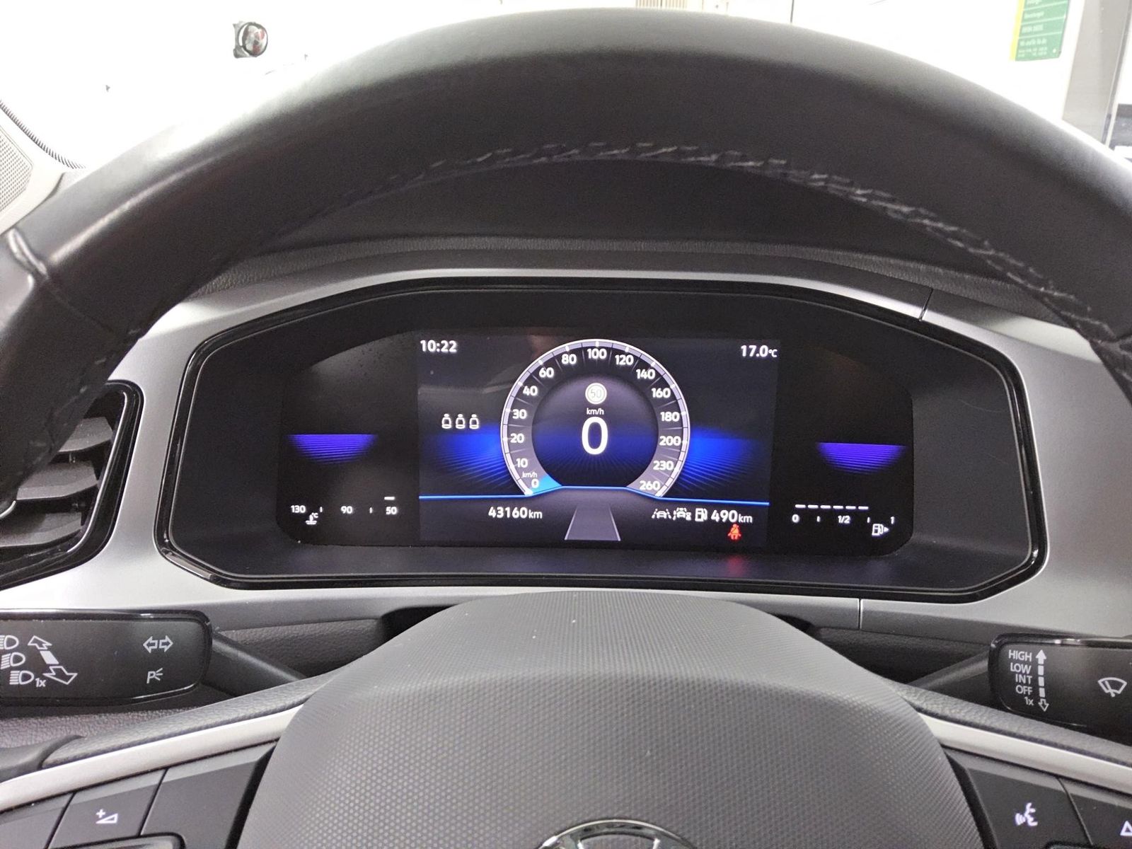 Volkswagen T-Roc 1.0 TSI Life LED DC Shz PDC Klima foto 8