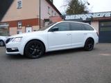 Skoda Octavia Sport Edition 4x4 1-Hand Panorama AHK DS - Skoda Octavia: Edition Sport