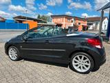 Peugeot 207 CC Cabrio-Coupe Roland Garros - Peugeot aus 2010
