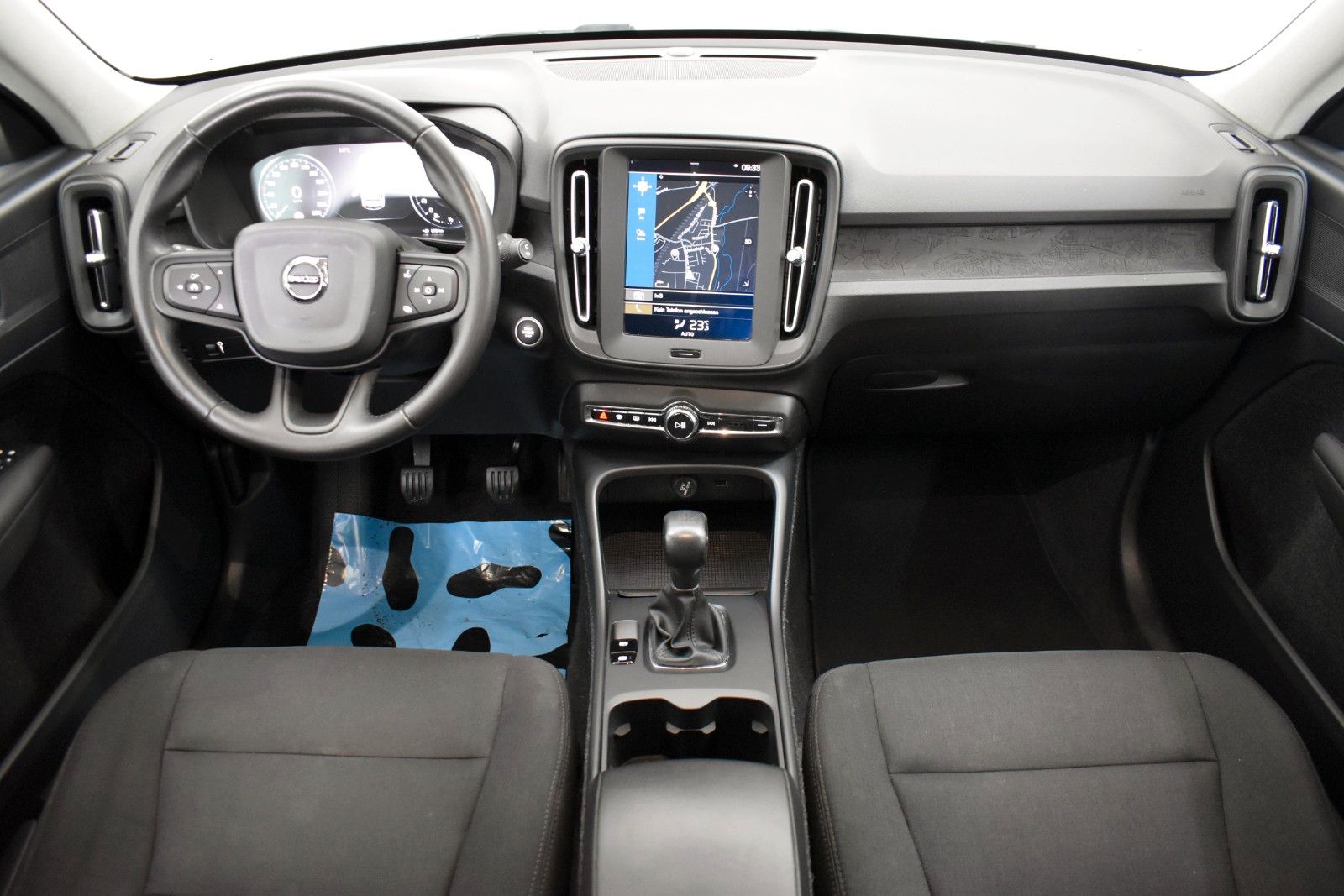 Fahrzeugabbildung Volvo XC40 2WD Business-Paket,Navi,LED