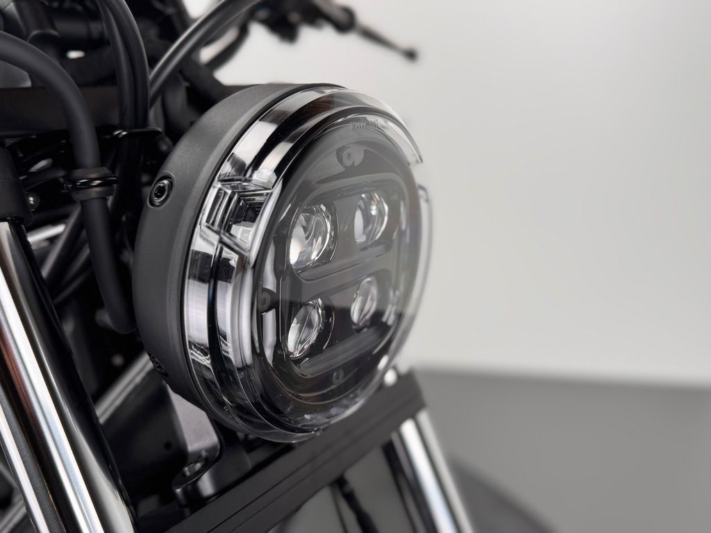 Fahrzeugabbildung Honda CMX500 REBEL *NEUWERTIG