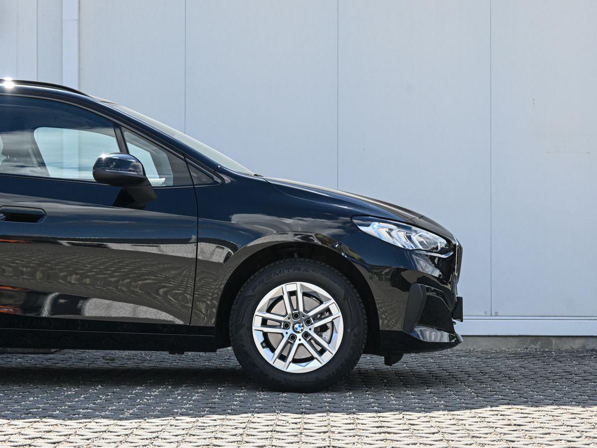 BMW 220i Active Tourer AHK PANO SpSitze RFK ShadowL