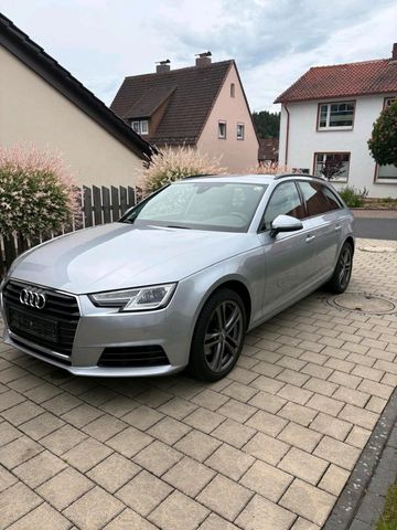 AUDI Audi A4 Avant 2.0 TDI Automatik