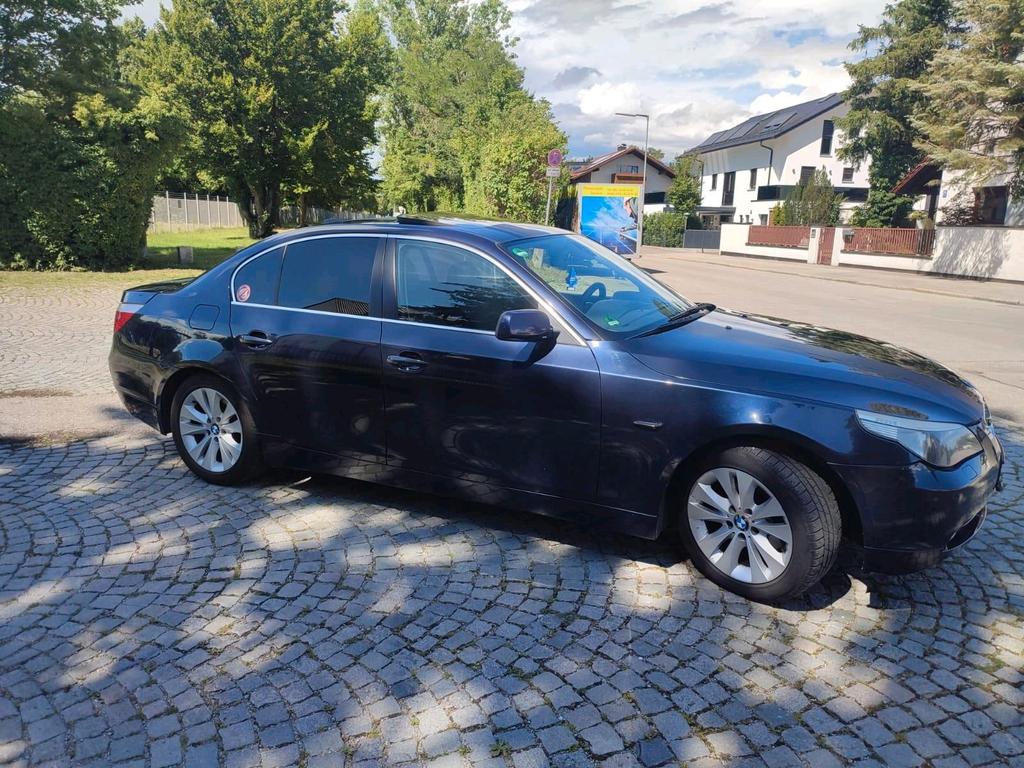 BMW 520