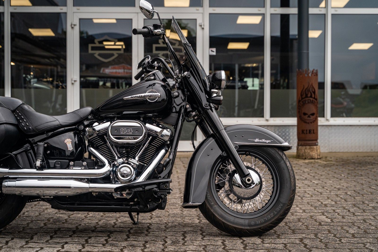 Fahrzeugabbildung Harley-Davidson Softail Heritage 114 FLHCS - STAGE II. SE-TORQUE