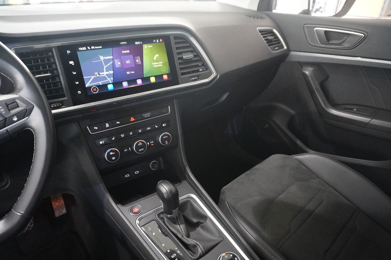 Fahrzeugabbildung SEAT Ateca 2.0 TDI 4DRIVE STYLE NAVI/LED/SH/SPORT/AHK