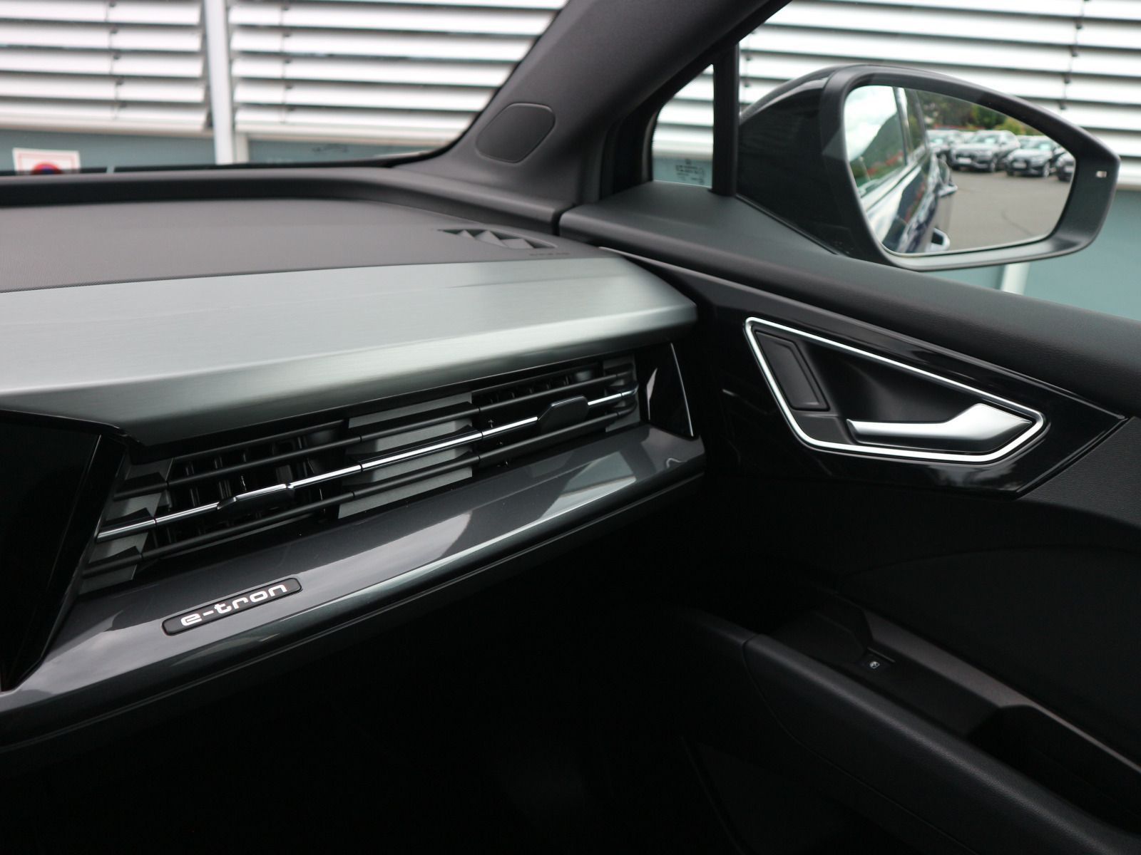 Audi Q4 e-tron - Bild 19