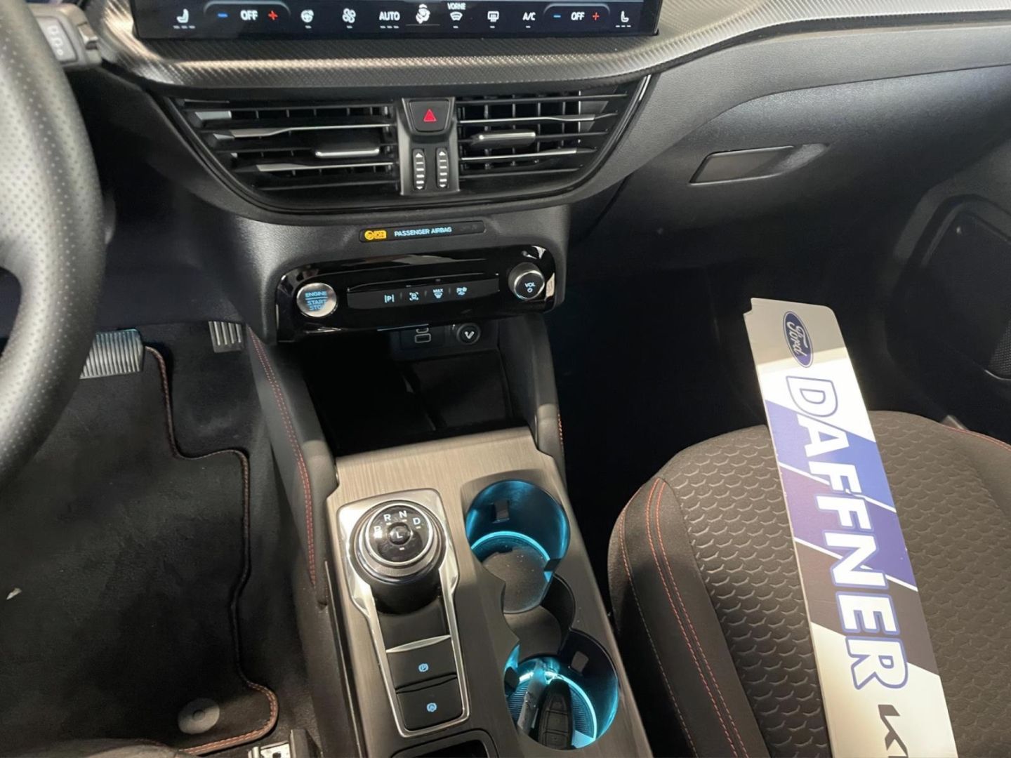 Fahrzeugabbildung Ford Kuga Hybrid ST-Line Navi Digitales Cockpit LED
