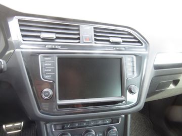 Volkswagen Tiguan - 11